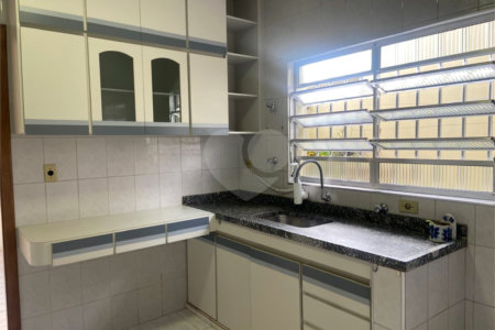 Casa Térrea para alugar com 3 quartos, sendo 1 suíte,  em Vila Ipojuca, São Paulo, SP