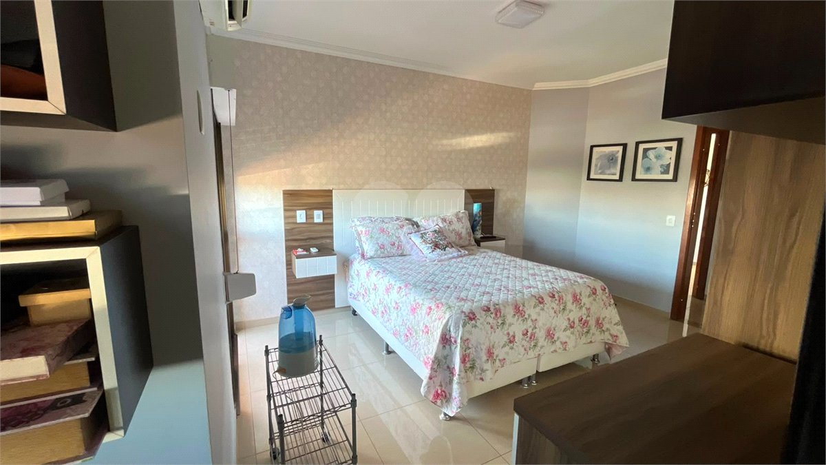 Apartamento à venda com 2 suítes em Quilombo, Cuiabá, MT