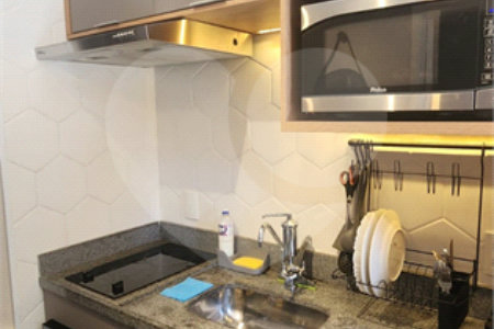 Apartamento à venda ou para alugar com 1 suíte em República, São Paulo, SP