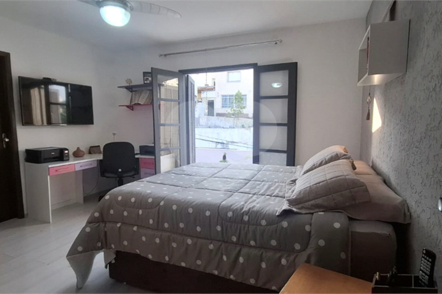 Casa à venda com 4 quartos, sendo 2 suítes, em Mandaqui, São Paulo, SP