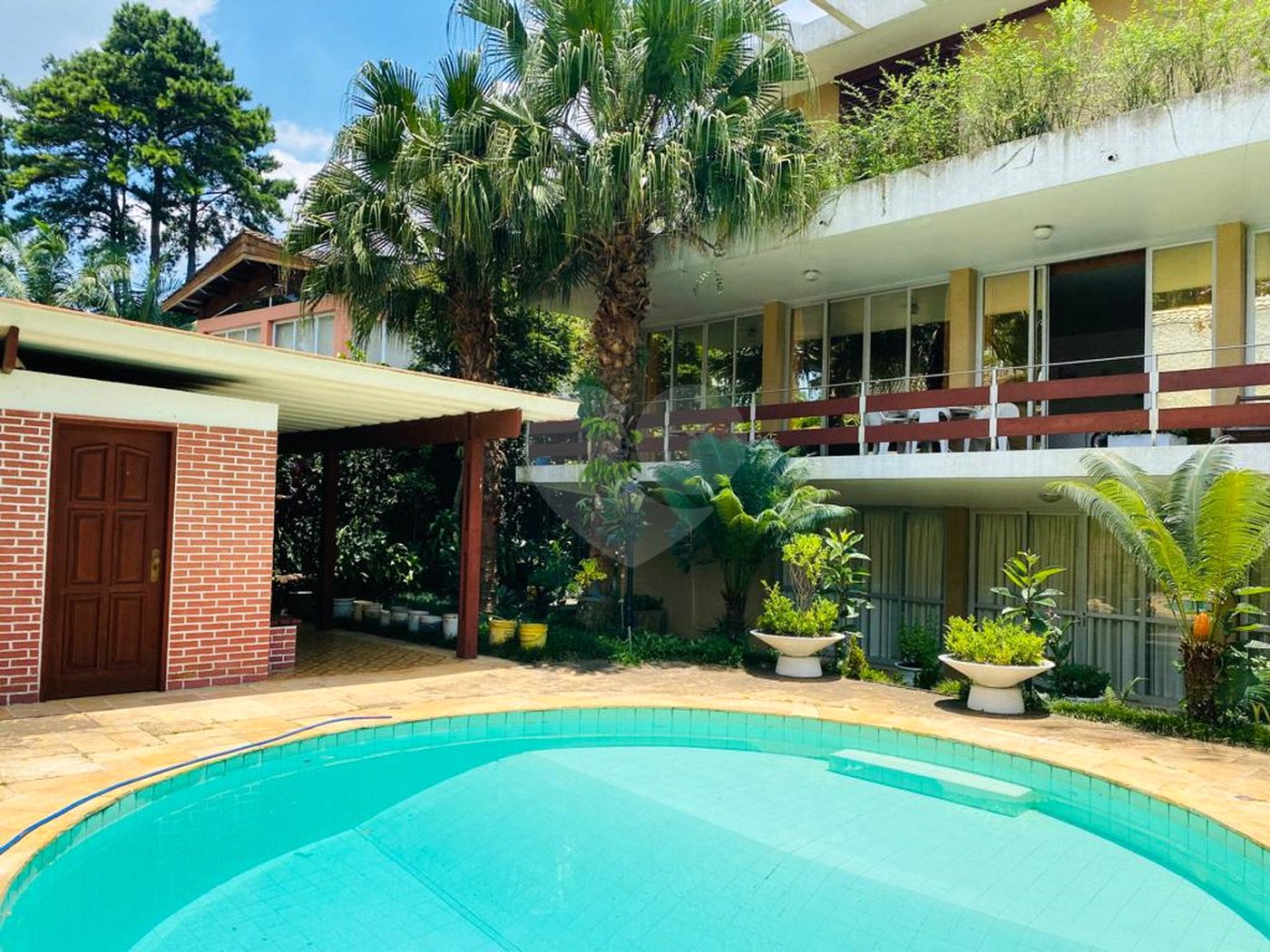 Casa à venda com 4 quartos, sendo 2 suítes, em Interlagos, São Paulo, SP