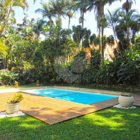 Casa à venda com 4 suítes no condomínio Chácara Flora, São Paulo - SP