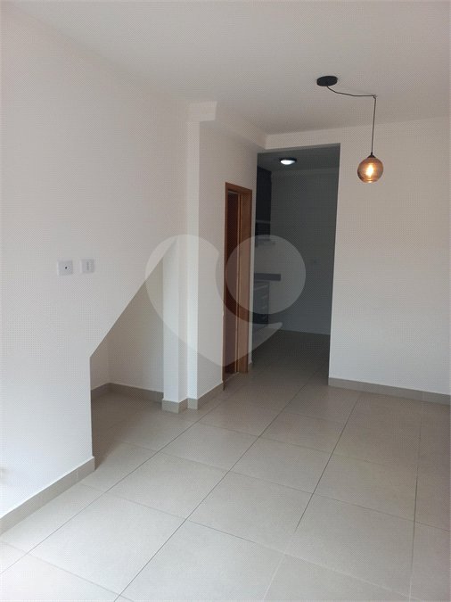 Casa à venda com 2 suítes no condomínio martinha, São Paulo - SP