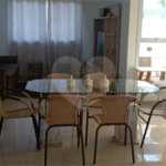 Casa à venda com 3 quartos, sendo 1 suíte, no condomínio Campos do Conde I, Paulínia - SP