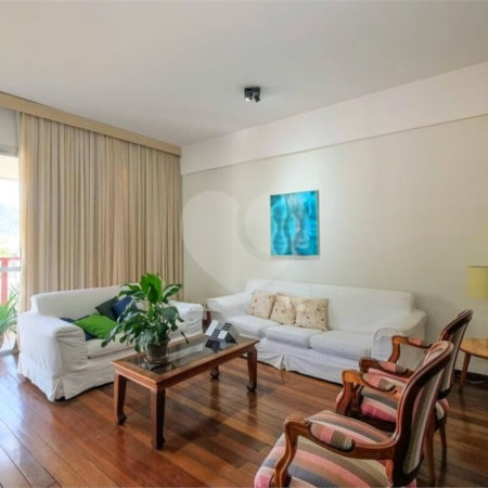 Apartamento à venda com 4 quartos, sendo 1 suíte, em Grajaú, Rio de Janeiro, RJ