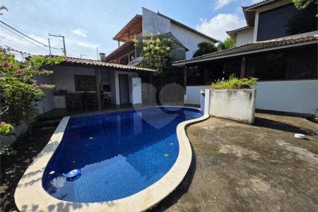 Casa à venda com 3 suítes em José Gonçalves, Armação dos Búzios, RJ