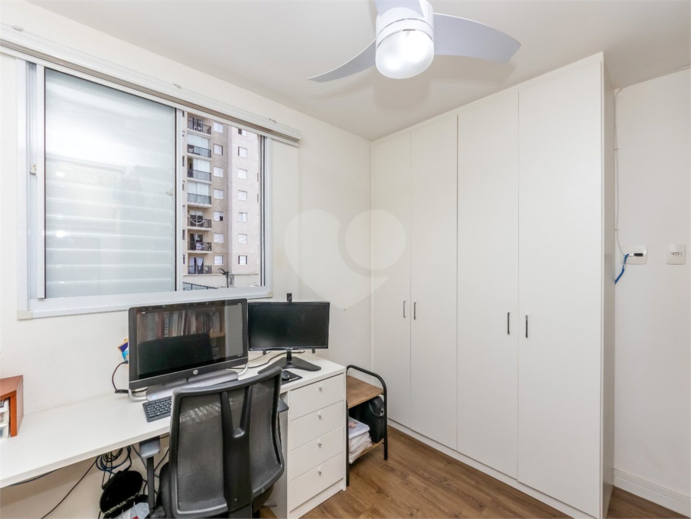 Apartamento à venda com 2 quartos, sendo 1 suíte,  em Jardim Caboré, São Paulo, SP