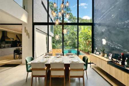 Casa à venda com 3 suítes no condomínio Reserva Santa Maria, Jandira - SP