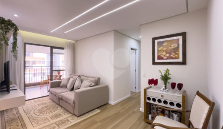 Apartamento à venda com 2 quartos, sendo 1 suíte,  em Jardim Prudência, São Paulo, SP