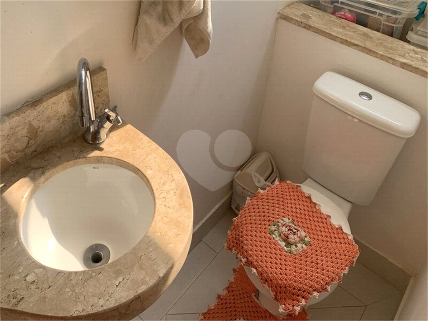 Casa à venda com 3 quartos, sendo 1 suíte, no condomínio Residencial Belle Ville Itaycy, Indaiatuba - SP