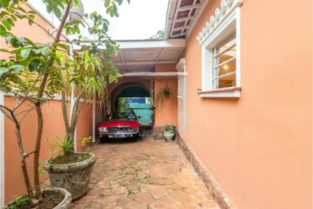 Casa à venda com 3 quartos, sendo 1 suíte,  em Alto da Lapa, São Paulo, SP
