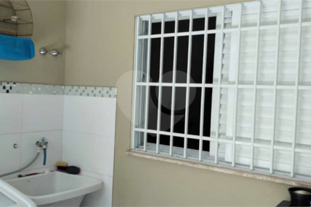 Casa à venda com 3 quartos, sendo 1 suíte, em Santa Cândida, Vinhedo, SP