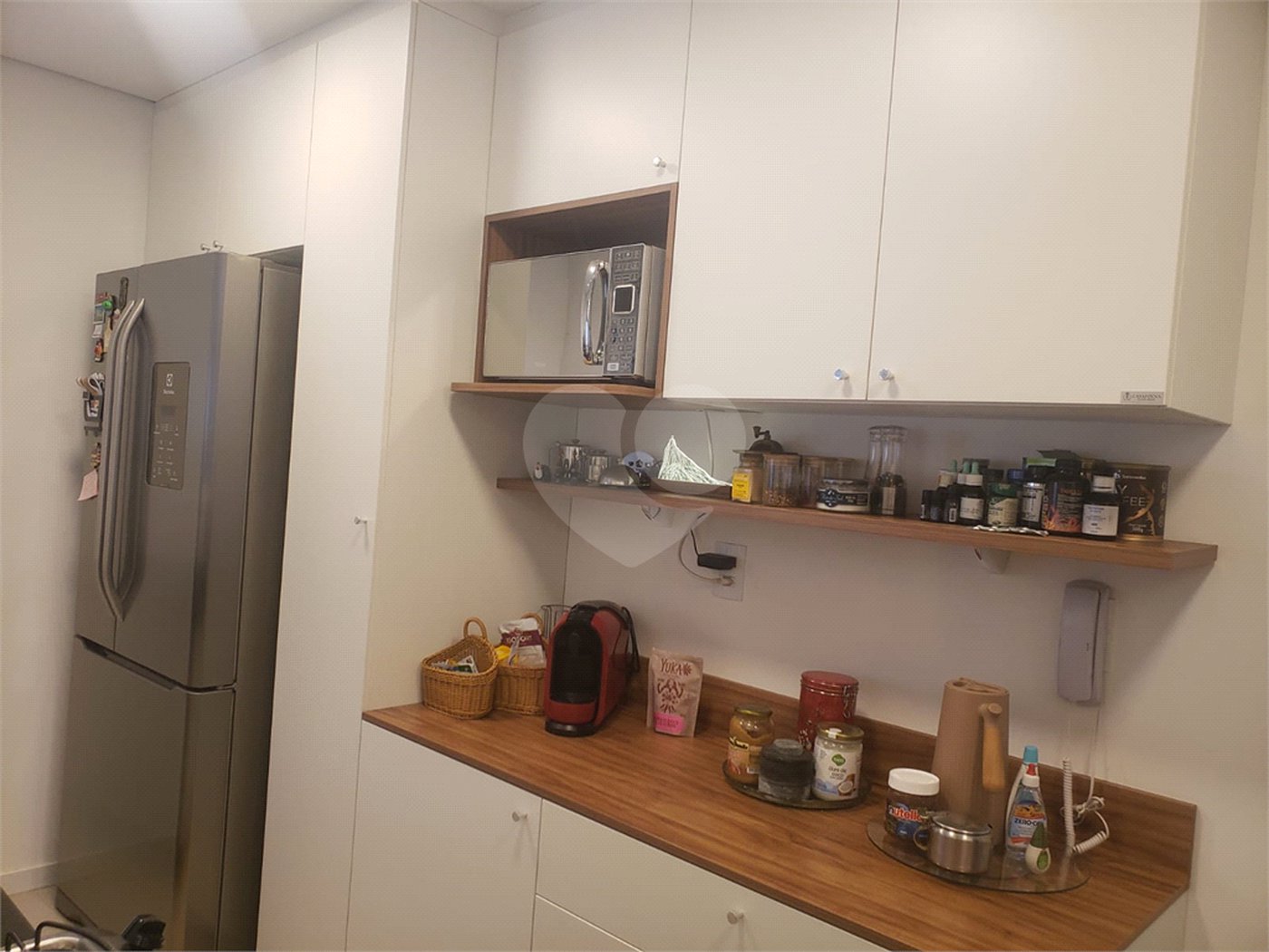 Casa à venda com 3 quartos, sendo 1 suíte,  no condomínio Tirreno, Sorocaba - SP