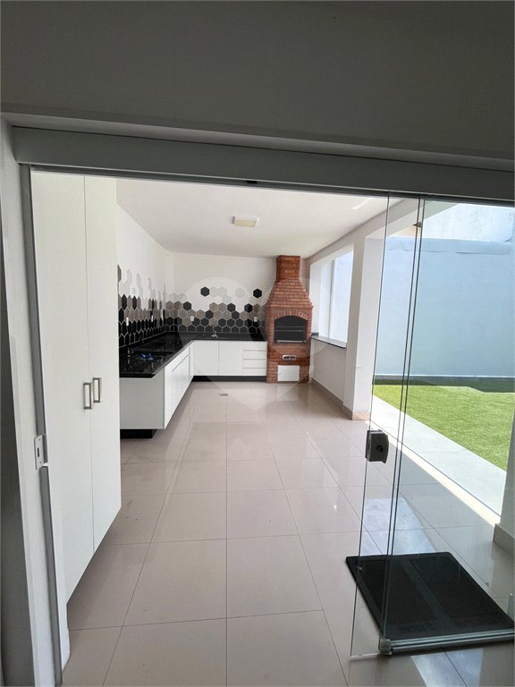 Sobrado à venda com 3 quartos em Parada Inglesa, São Paulo, SP