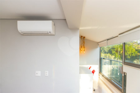 Apartamento à venda com 3 quartos, sendo 1 suíte, em Chácara Santo Antônio (zona Sul), São Paulo, SP