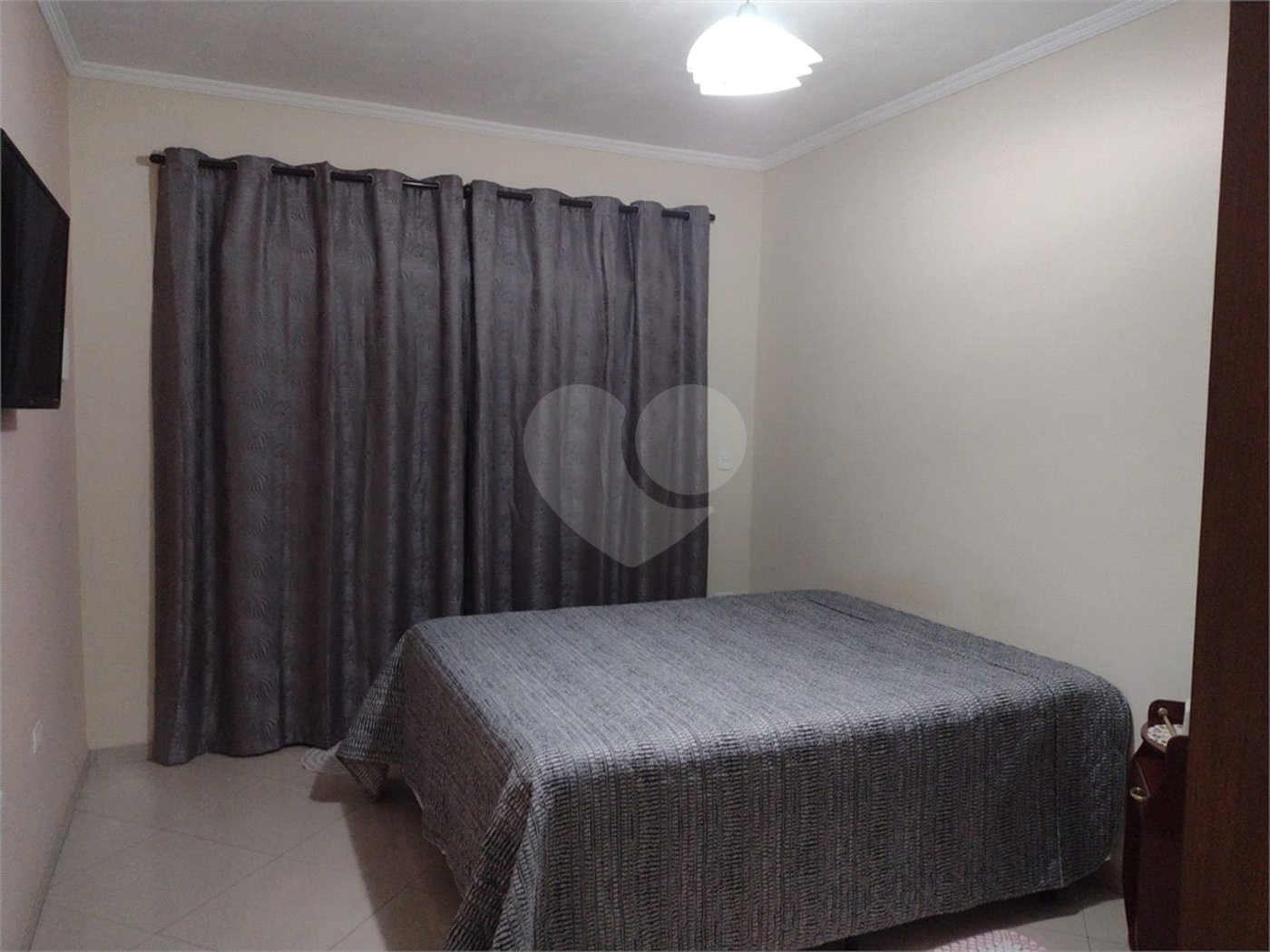 Sobrado à venda com 2 quartos, sendo 1 suíte, em Jardim Márcia, Suzano, SP