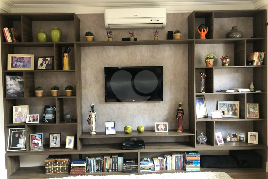 Sobrado à venda com 3 quartos, sendo 1 suíte, em Jardim Peri, São Paulo, SP