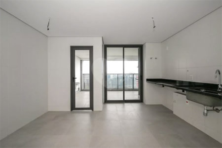 Apartamento à venda com 3 suítes,  em Jardim Fonte do Morumbi, São Paulo, SP