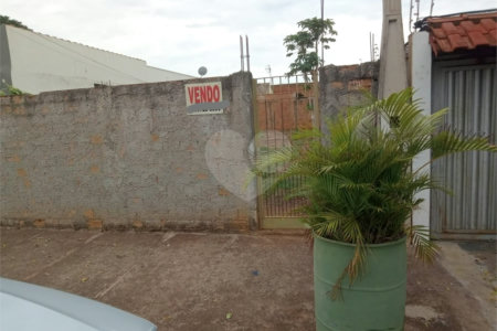 Terreno à venda em Jardim Maria Luiza, Araraquara, SP