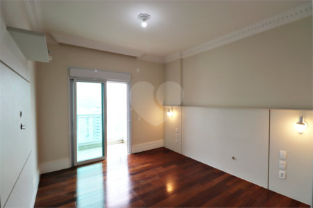 Apartamento à venda com 4 quartos, sendo 3 suítes, em Santana, São Paulo, SP