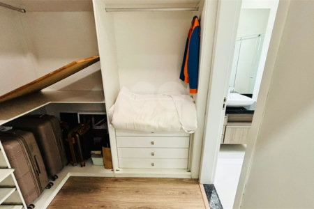 Casa à venda com 4 suítes no condomínio Dos Lagos, Itupeva - SP