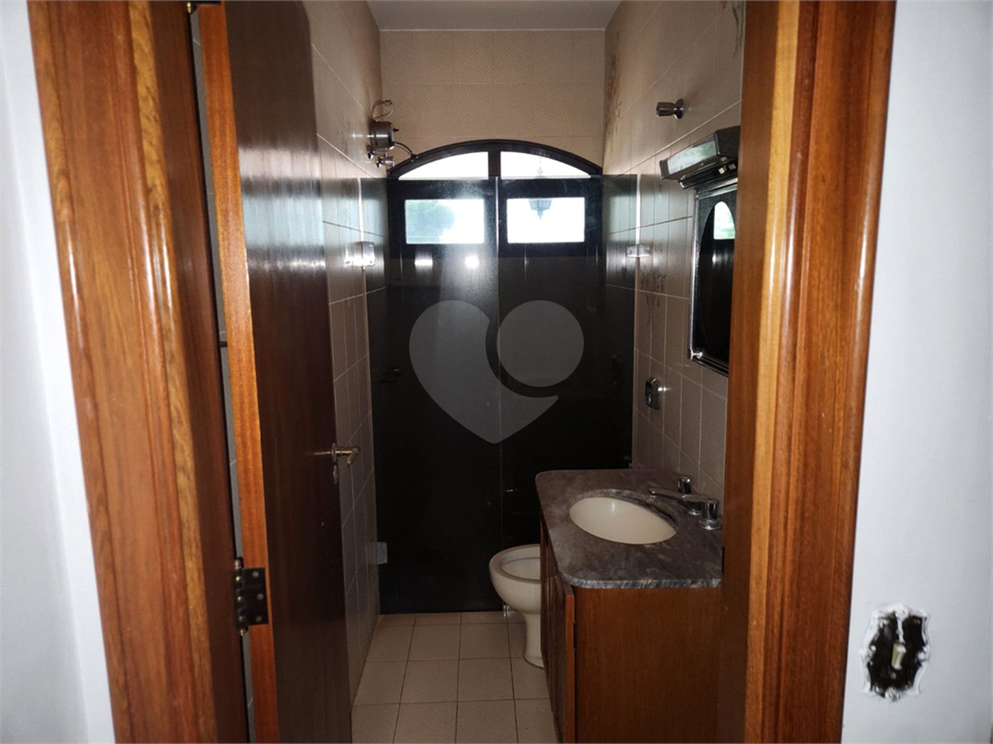 Sobrado à venda ou para alugar com 4 quartos, sendo 2 suítes, no Centro, Araraquara, SP