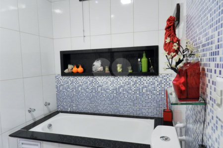 Casa à venda com 4 quartos, sendo 2 suítes,  no condomínio Evidence Resort, Ribeirão Preto - SP