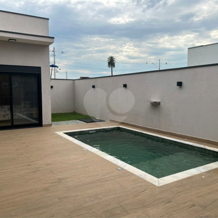 Casa à venda com 3 quartos, sendo 1 suíte, no condomínio Residencial Evidências, Indaiatuba - SP