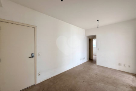 Apartamento à venda com 2 quartos, sendo 1 suíte, em Alto da Boa Vista, São Paulo, SP