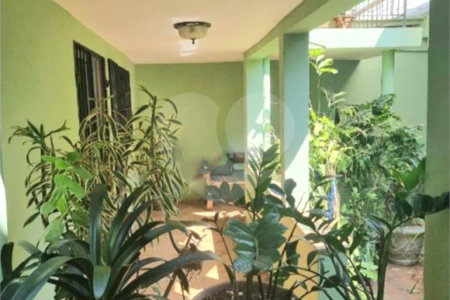 Casa de Vila à venda com 3 quartos em Jardim São Roque, São Paulo, SP
