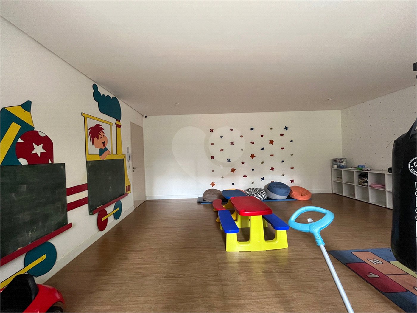 Apartamento à venda ou para alugar com 2 quartos, sendo 1 suíte,  em Itaim Bibi, São Paulo, SP