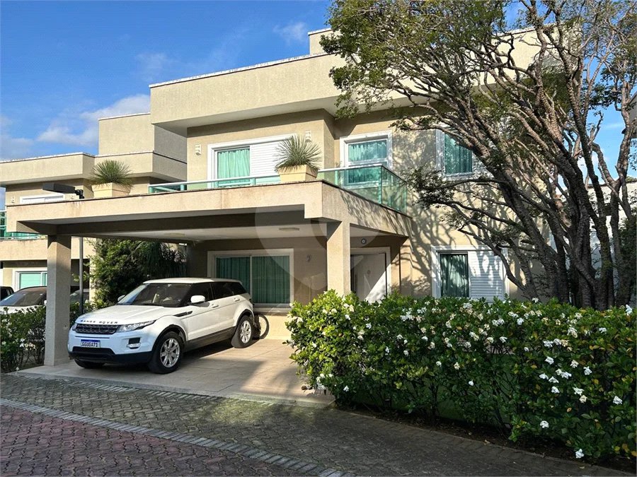 Casa à venda com 4 suítes no condomínio Residencial Jabuticabeiras, São Paulo - SP