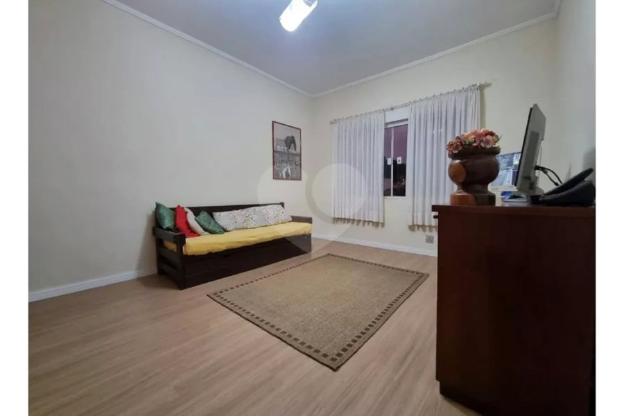 Casa Térrea à venda com 3 quartos, sendo 2 suítes, em Horto Florestal, São Paulo, SP