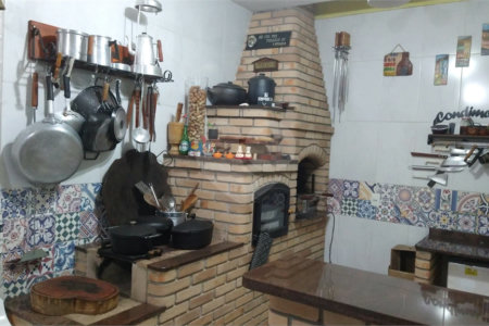 Sobrado à venda com 3 quartos, sendo 1 suíte, em Vila Suissa, Mogi das Cruzes, SP