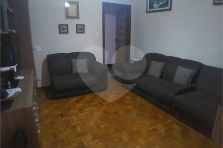 Casa + salão comercial na Vila Vista Alegre