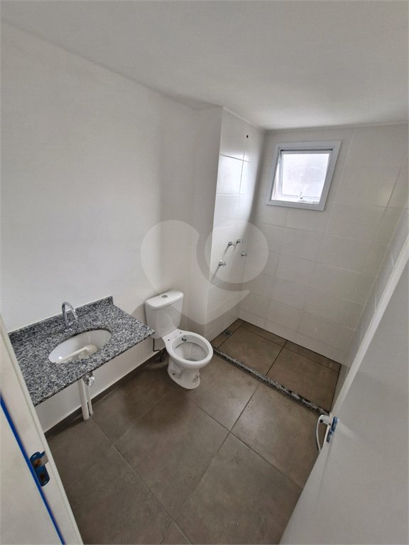Apartamento à venda no Belém proximo do metro a 50 metros.Com 40m² 1 dormitório 1 vaga coberta,sacada infra estrutura de ar condicionado.Aceita e estuda Permuta.