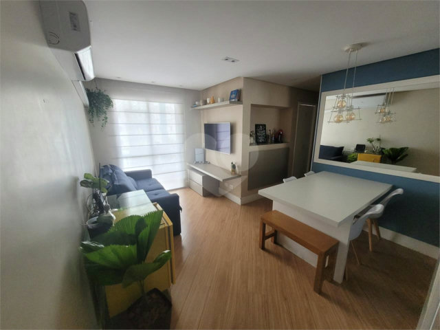 Apartamento à venda com 3 quartos, sendo 1 suíte,  em Vila Guilherme, São Paulo, SP