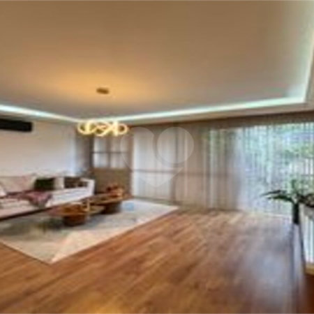 Apartamento à venda com 3 quartos, sendo 1 suíte, em Lagoa, Rio de Janeiro, RJ
