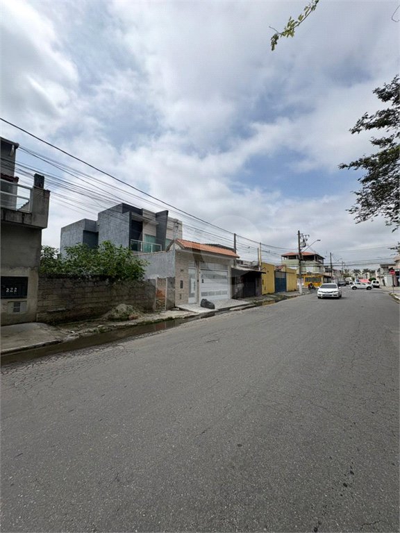 Terreno à venda em Jardim Quaresmeira, Suzano, SP