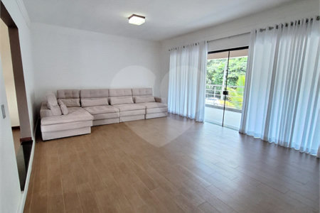 Casa à venda com 3 suítes no condomínio Bosque de Grevilea, Vinhedo - SP
