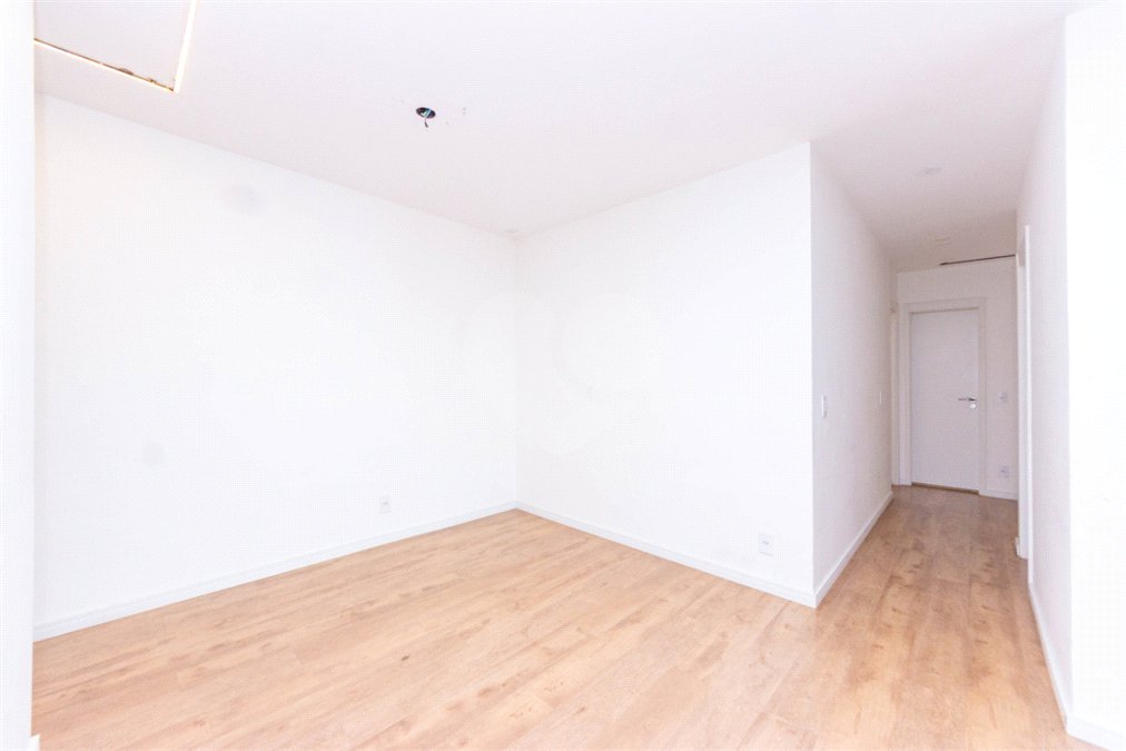 Apartamento à venda com 3 quartos, sendo 1 suíte,  em Vila Cruzeiro, São Paulo, SP
