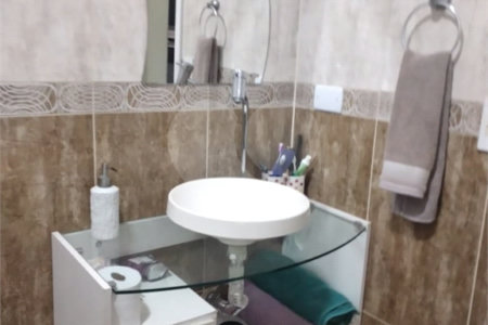 Casa à venda com 2 quartos, sendo 1 suíte, em Serpa, Caieiras, SP