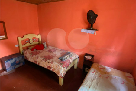 Chácara à venda com 3 quartos em Chácaras Ceres, Suzano, SP