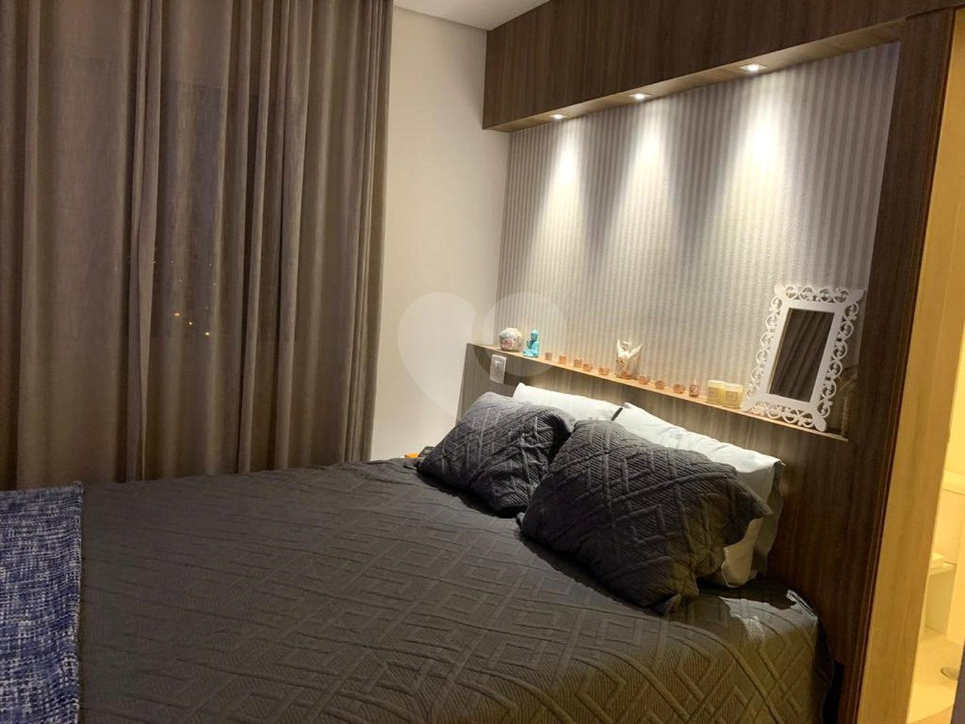 Apartamento à venda com 3 suítes em Vila Oliveira, Mogi das Cruzes, SP