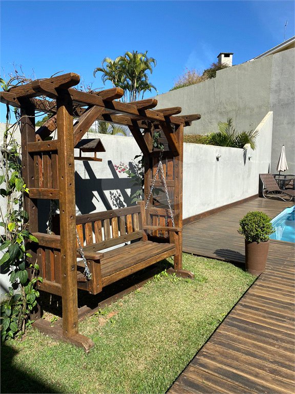 Sobrado à venda com 3 suítes em Jardim Paulista, Atibaia, SP
