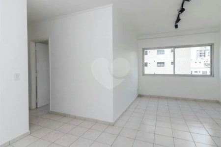 Apartamento à venda com 3 quartos em Moema, São Paulo, SP
