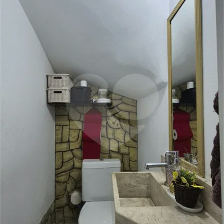 Casa à venda com 2 suítes no condomínio Simão Machado, São Paulo - SP