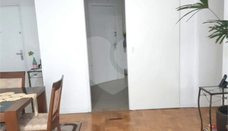 Apartamento à venda com 2 quartos, sendo 1 suíte,  em Barra Funda, São Paulo, SP