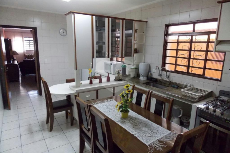 Sobrado à venda com 3 quartos, sendo 1 suíte, em Vila Nova Mazzei, São Paulo, SP