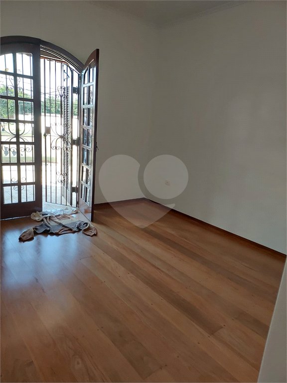 Casa à venda com 2 quartos, sendo 1 suíte, em Vila Maria de Maggi, Suzano, SP
